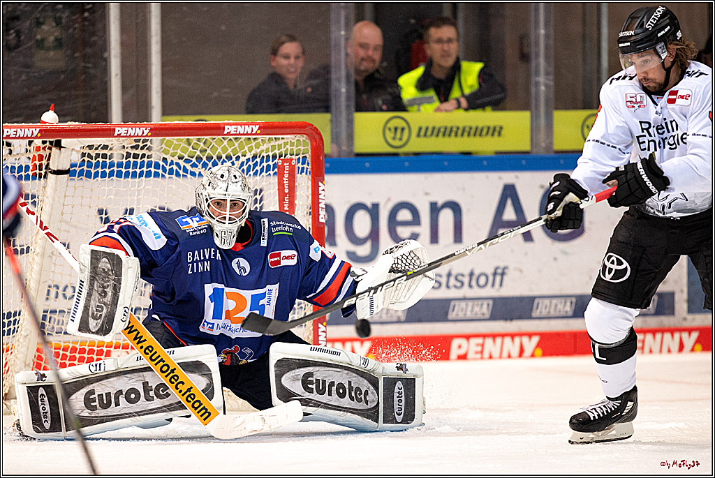 PENNY DEL;  Iserlohn Roosters - Kölner Haie; Iserlohn, 06.10.2022